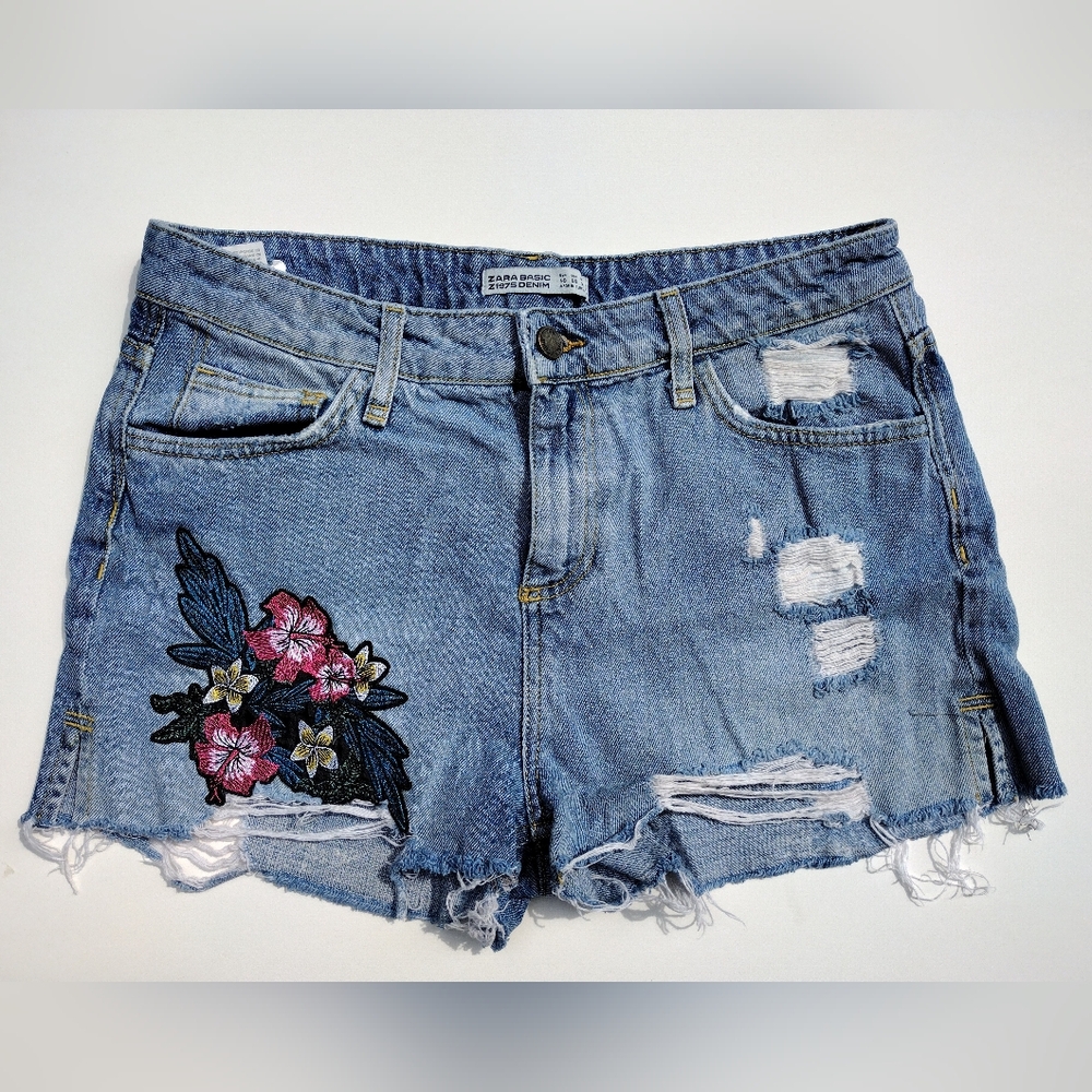 Zara Basic z1975 denim flower patch cut off shorts size 8